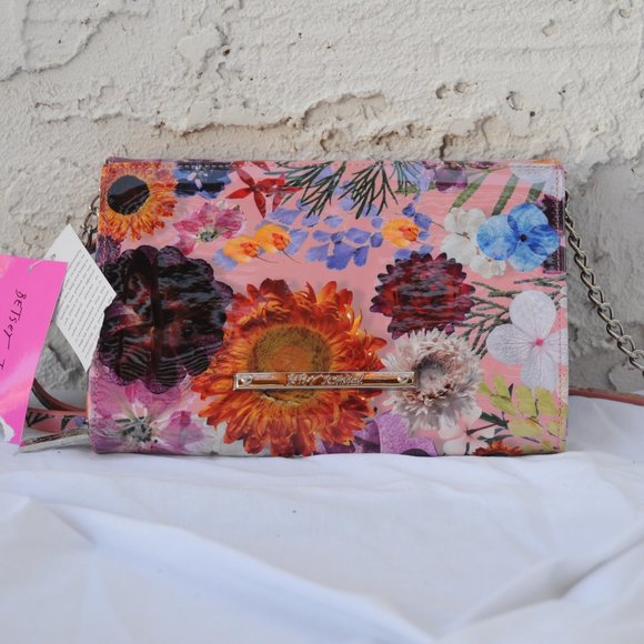 NWTBetsey Johnson Patent Cross Body Purse - Picture 2 of 5